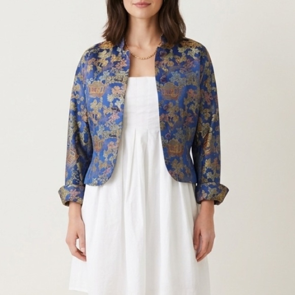 Vintage Blue Gold Asian Print Bolero Jacket Mandarin Collar Frog Closure 2/4